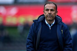 Hoofdtrainer Jos Luhukay toch weg bij VVV-Venlo