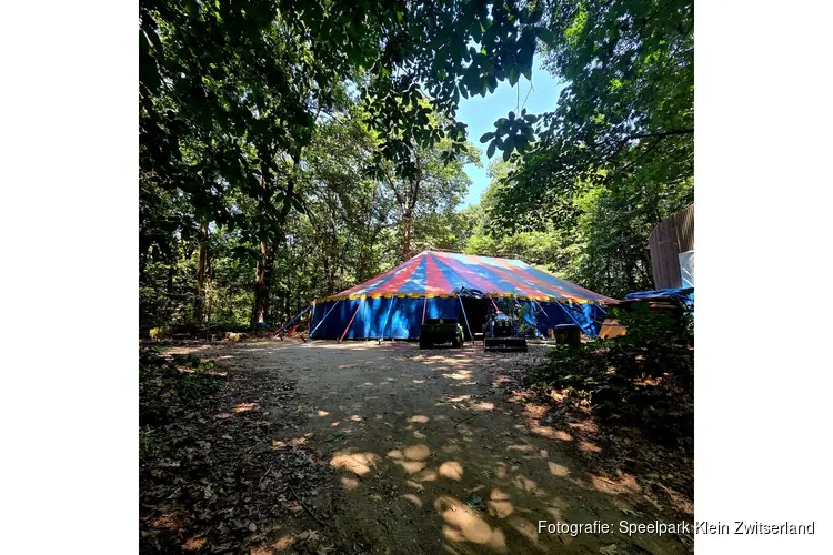 Nieuwe circustent geopend bij Speelpark Klein Zwitserland met magische kindershows
