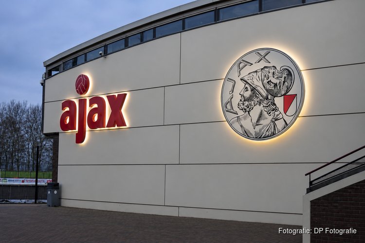 VVV-Venlo boekt overtuigende overwinning op Jong Ajax